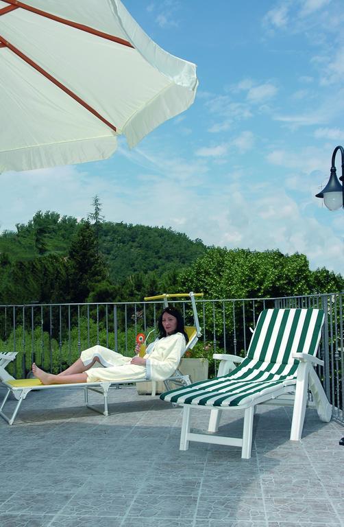 Hotel Vittoria Chianciano Terme Exterior photo